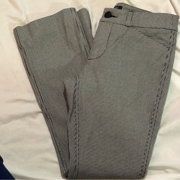 Banana Republic Pants - Banana Republic Black & White Houndstooth Skinny Pants